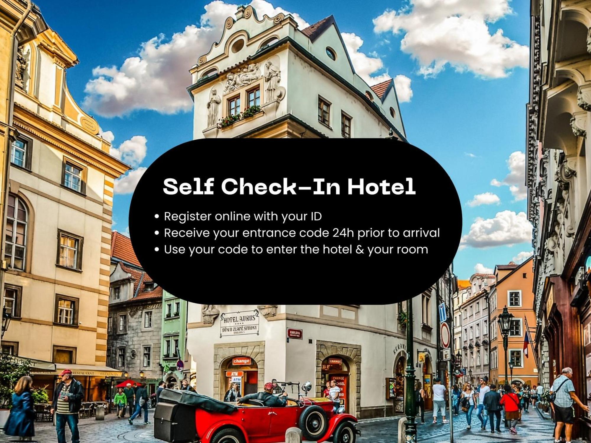 Hotel Aurus By Adrez Praha Bagian luar foto